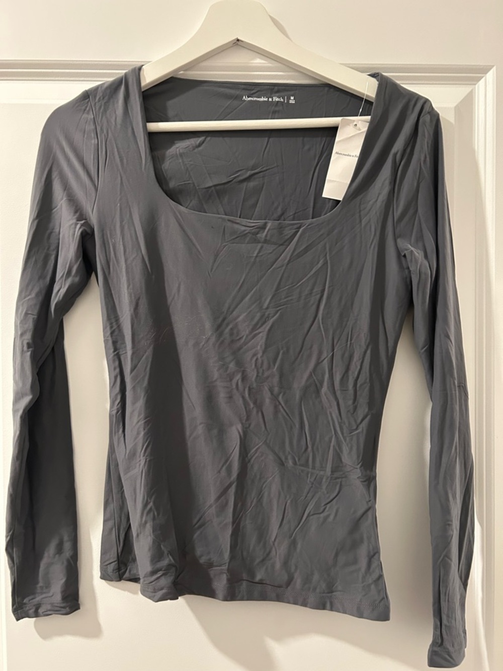Abercrombie & Fitch Long Sleeve Scoop Neck Top in Gray
